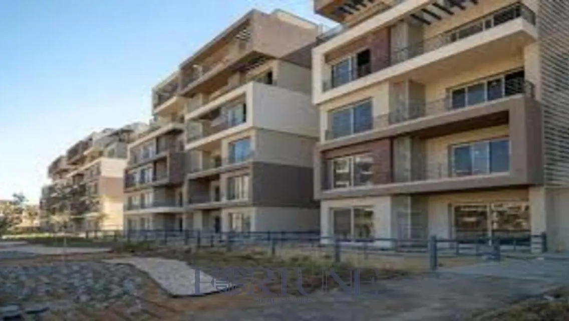 Luxurious Apartment with Spacious Layout for Sale