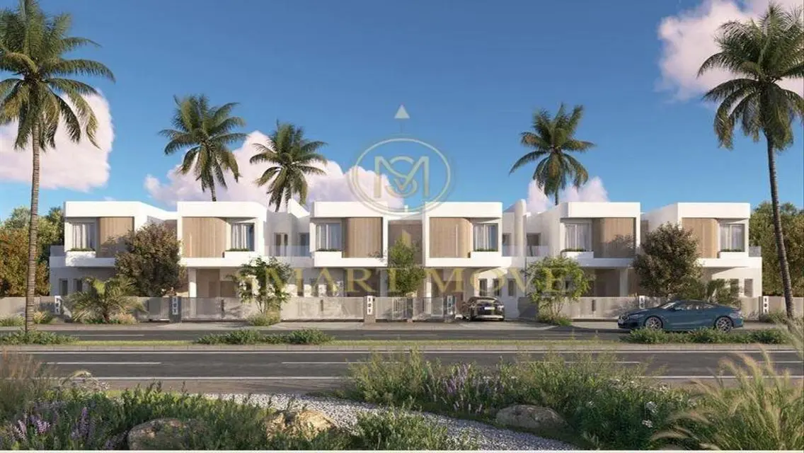 Luxury Apartment with Spacious Living - Ideal Location