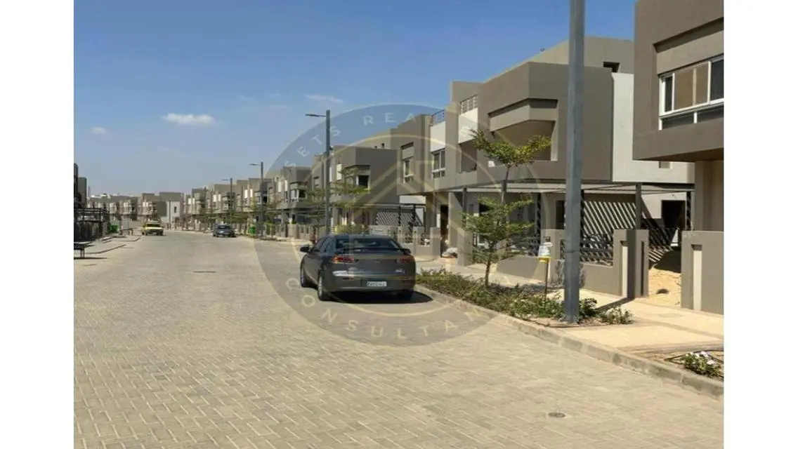 Luxury Villa for Sale with 313 Square Meters