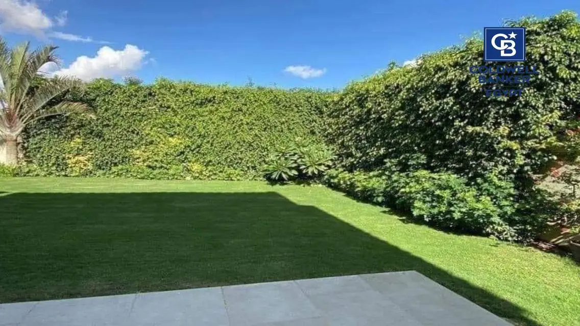 Stunning 3-Bedroom Apartment with Private Garden and Scenic Views