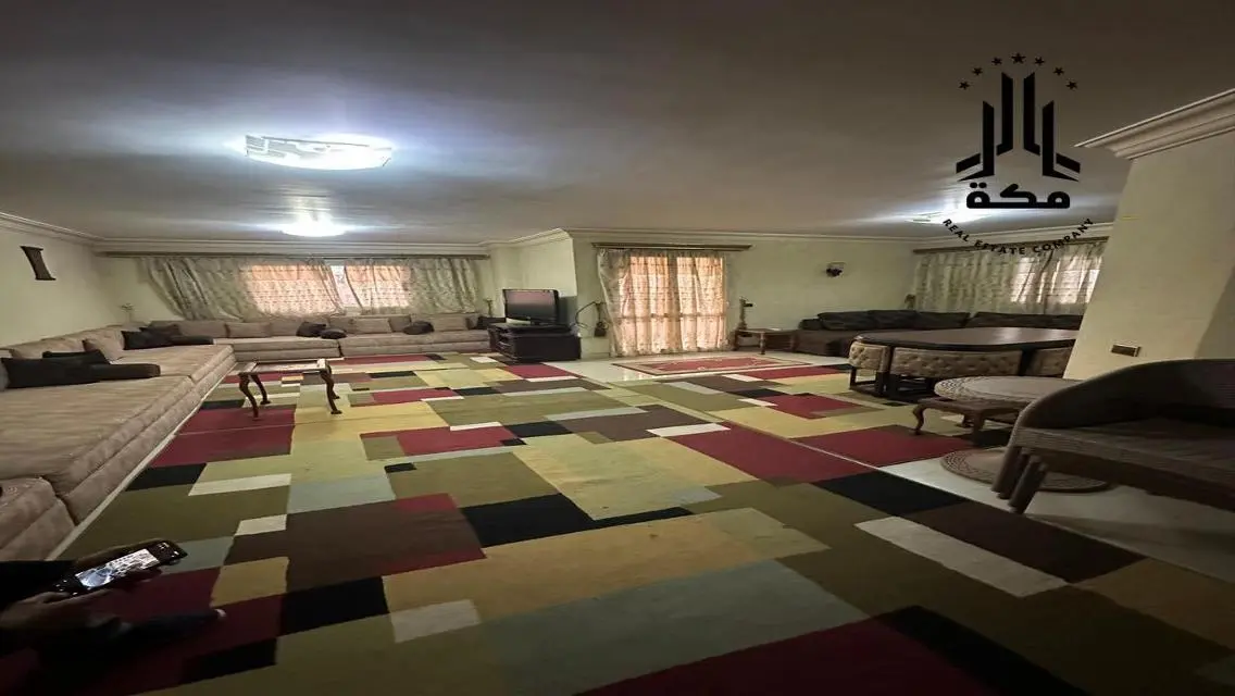 Stunning 200 sqm Apartment with 3 Bedrooms for Rent