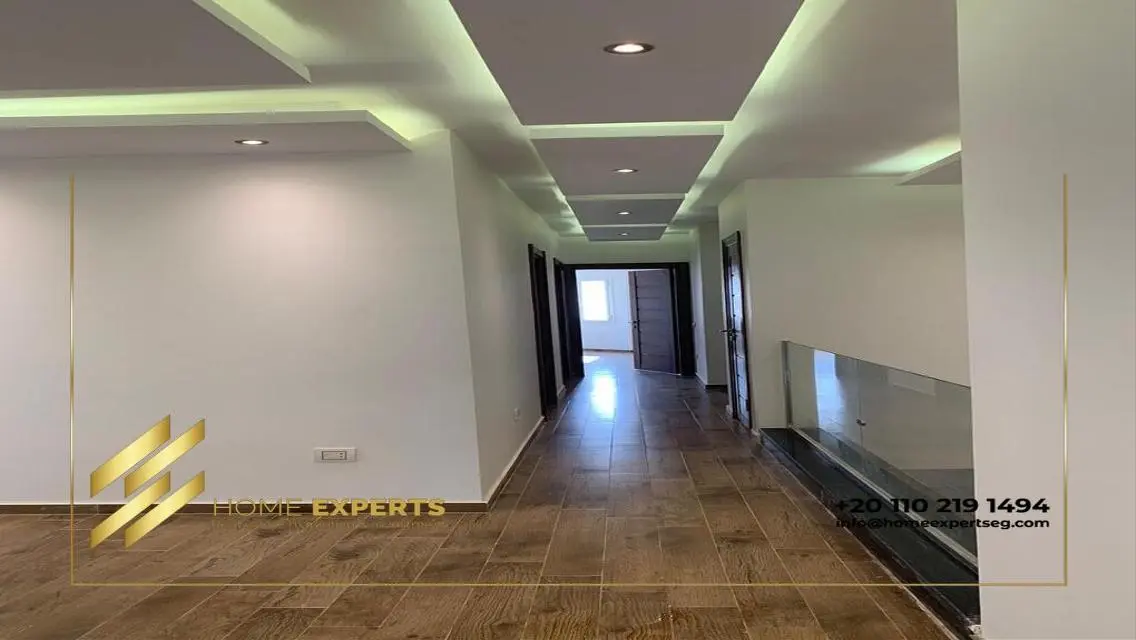 فيلا فاخرة بمساحة شاسعة ومسبح مشترك
