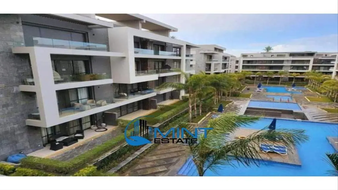 Luxurious Apartment in a Prime Location with Various Amenities