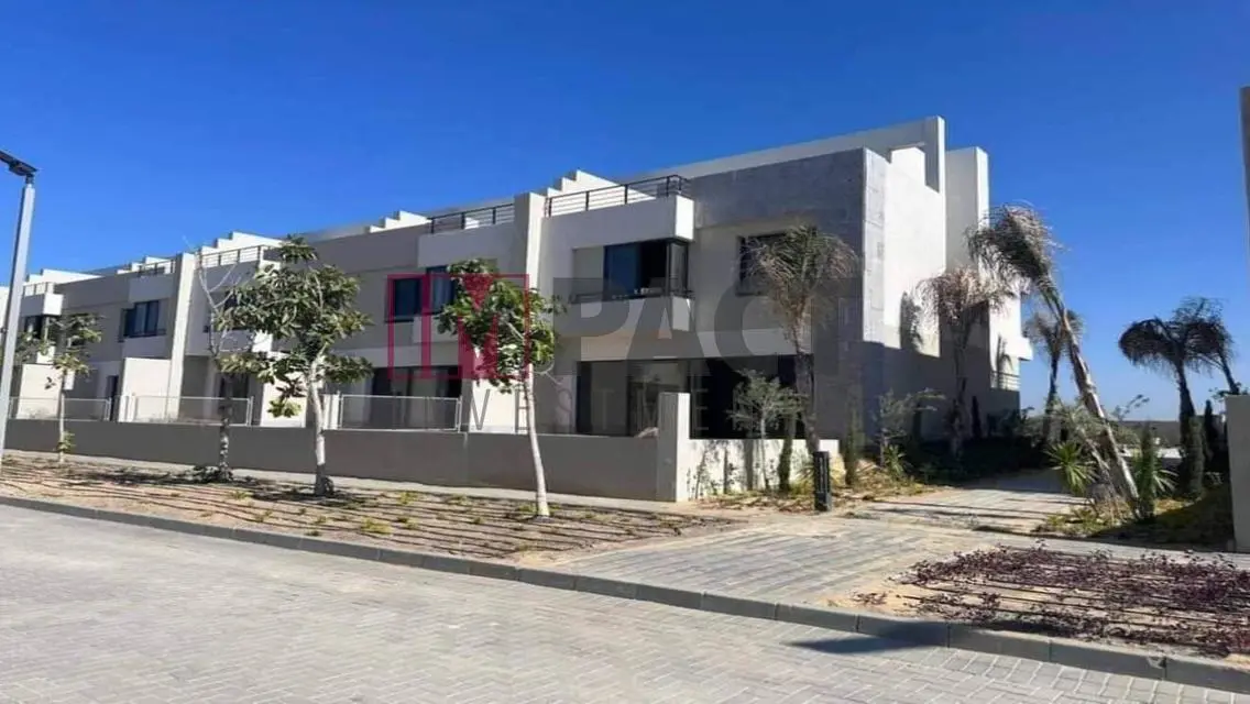 Luxury Mansion with Full Amenities in the Heart of the City