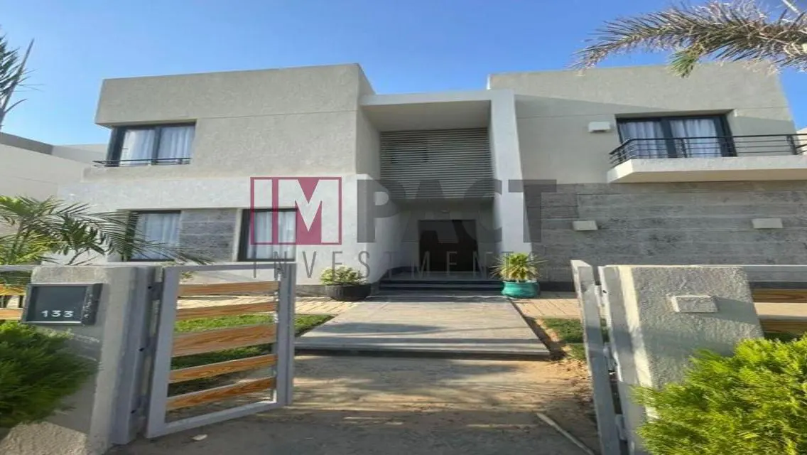 Luxury Mansion with Full Amenities in the Heart of the City