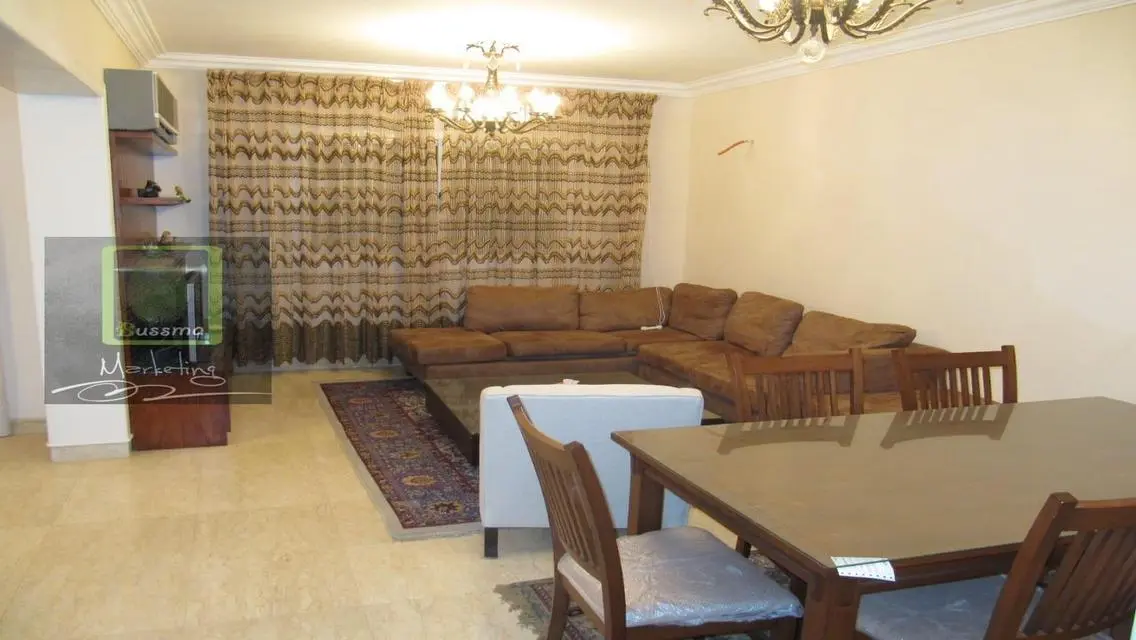 Luxurious Apartment with Study Room for Rent