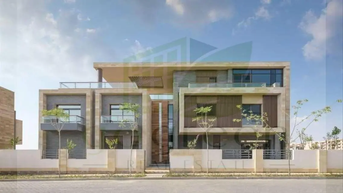 Luxury Villa with Private Garden and Pool