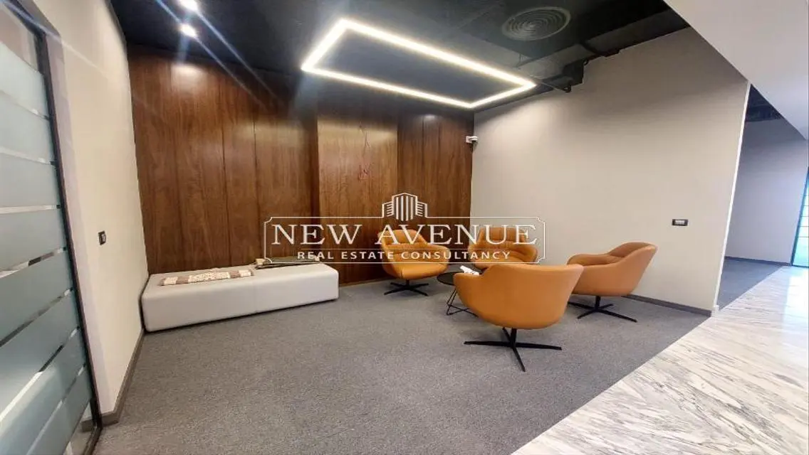 Luxury 3-Bedroom Apartment in the Heart of the City