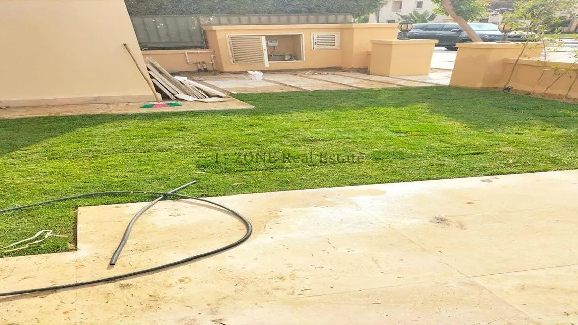Luxurious Home with Premium Features in I-Zone
