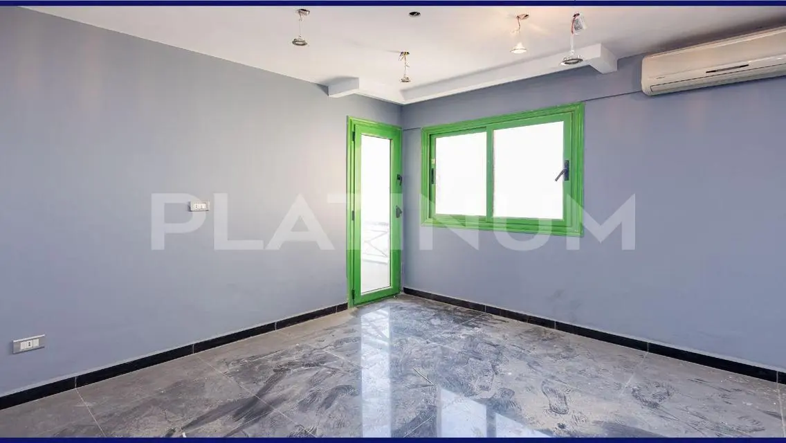 وحدة بعمارة حديثة بجوار البحيرات