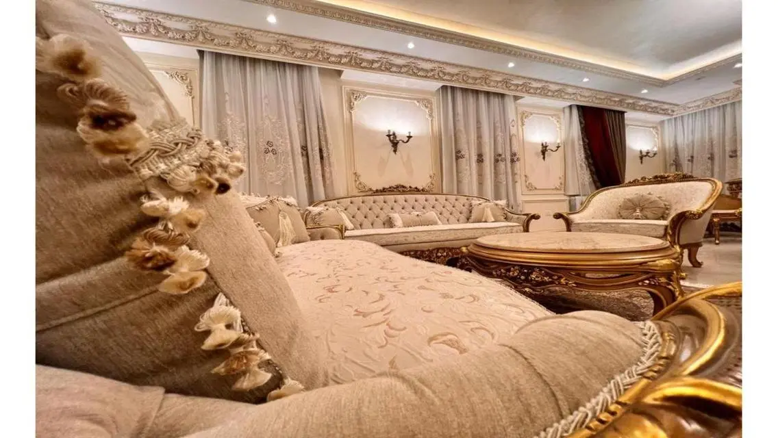 Luxury Villa with Private Garden and Pool