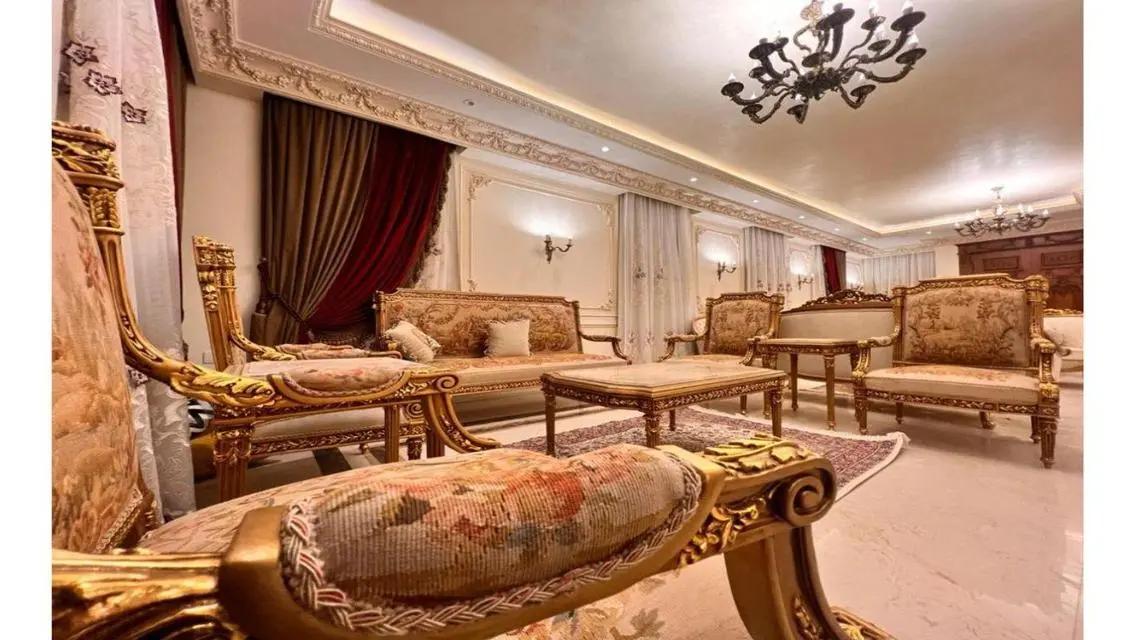 Luxury Villa with Private Garden and Pool