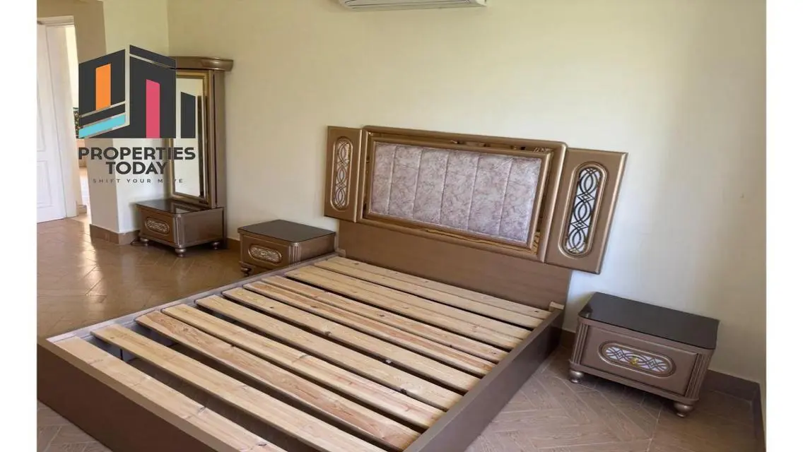 منزل فسيح مع حديقة خاصة ومسبح