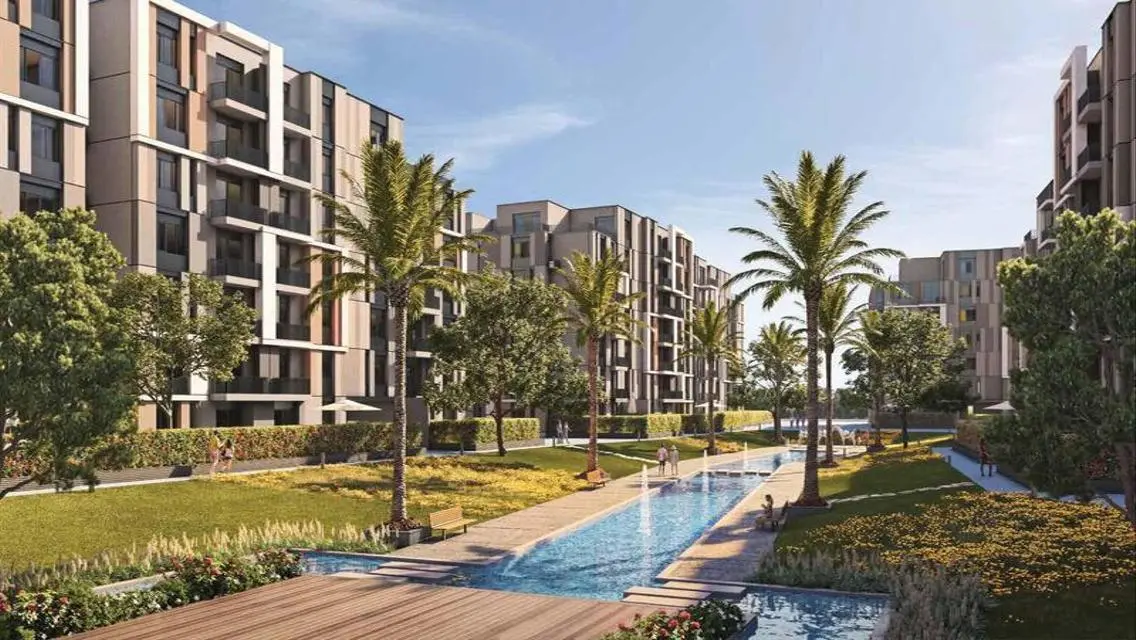 Luxury Apartment with Shared Pool and Lake View