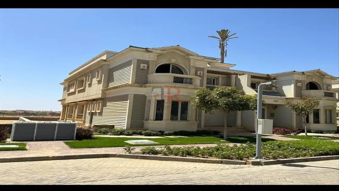 Luxury Villa for Sale with Stunning Design and Amenities