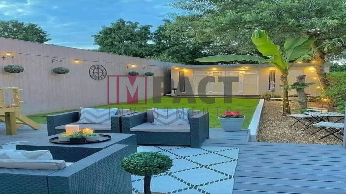 Luxurious Villa for Sale with Expansive Space