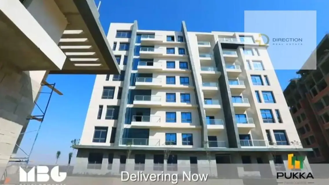 Stylish 30 Square Meter Apartment with Double Height Windows