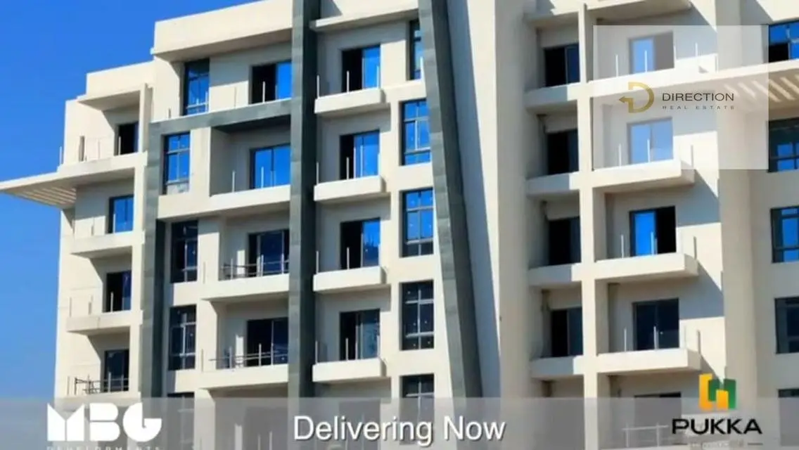 Stylish 30 Square Meter Apartment with Double Height Windows