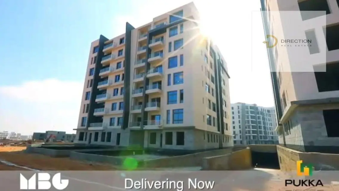 Stylish 30 Square Meter Apartment with Double Height Windows