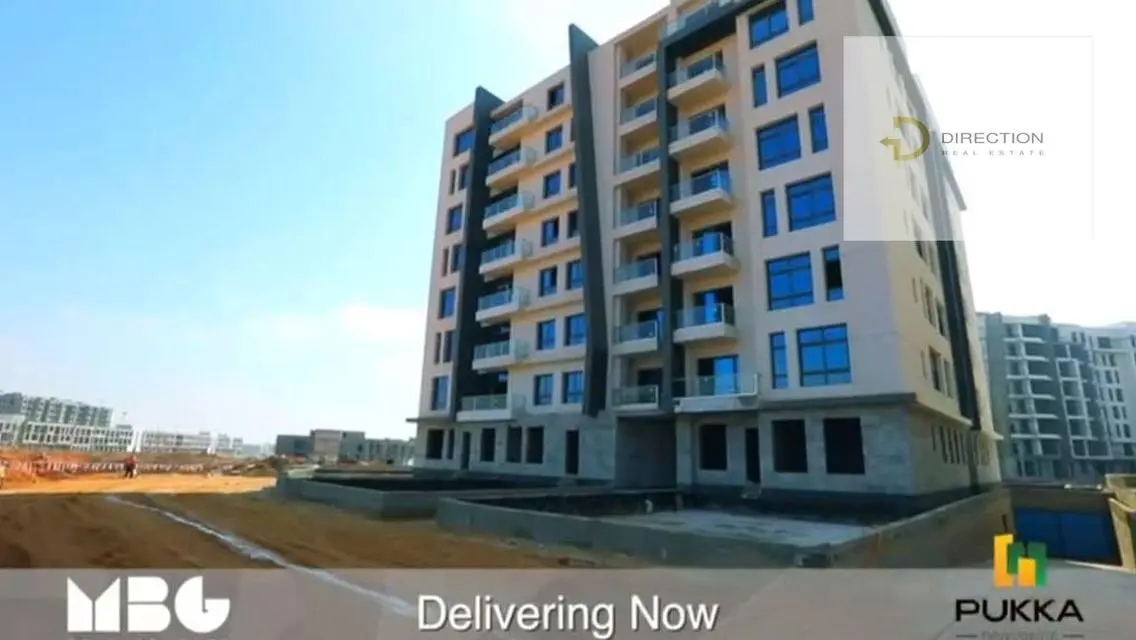Stylish 30 Square Meter Apartment with Double Height Windows