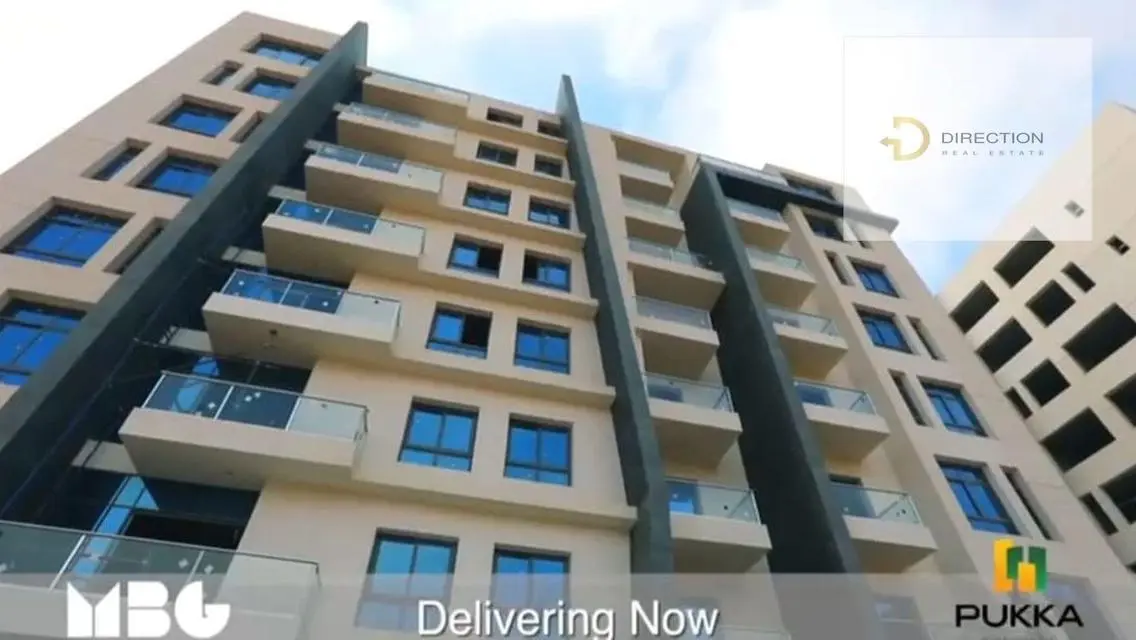 Stylish 30 Square Meter Apartment with Double Height Windows