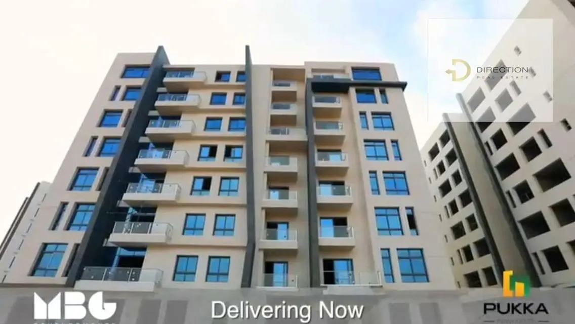 Stylish 30 Square Meter Apartment with Double Height Windows