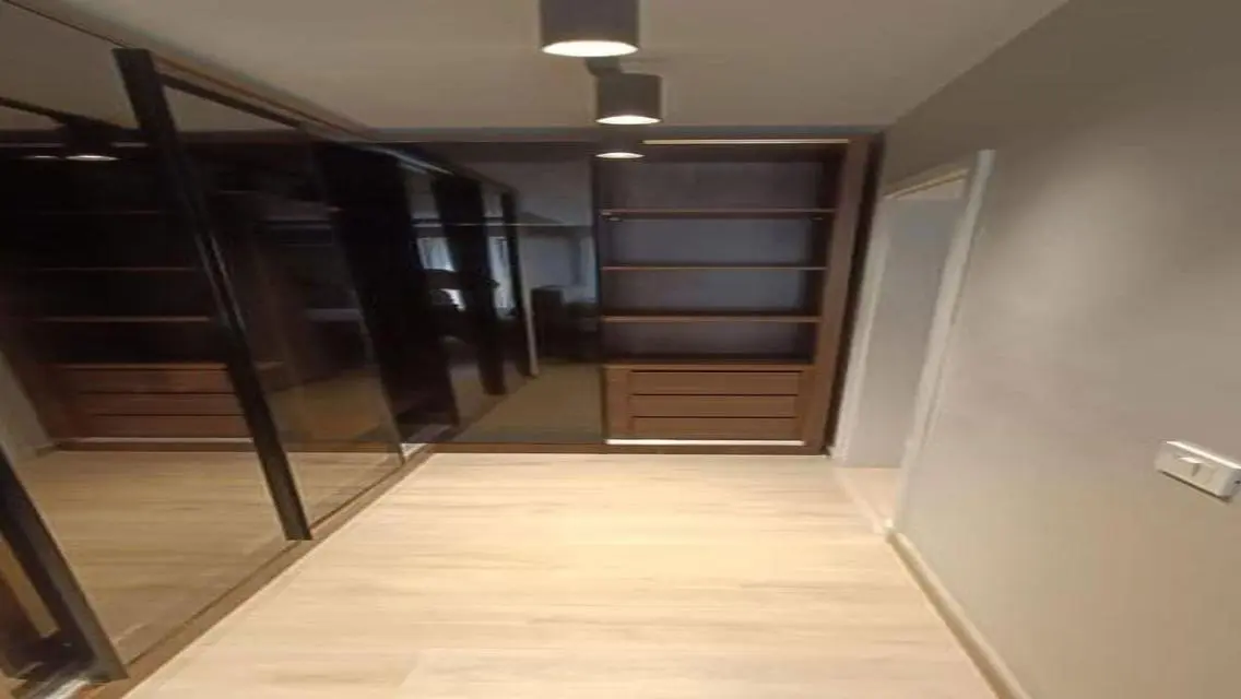 Stunning 4-Bedroom Apartment for Sale - 2000 sqm with Lake View