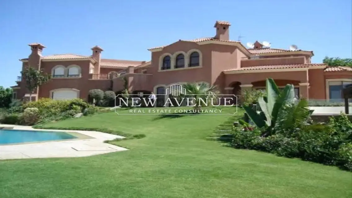 Luxurious Villa with Spacious Grounds and Unique Amenities
