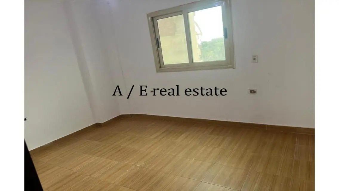 شقة رائعة مع شرفة وتجهيزات مطبخ