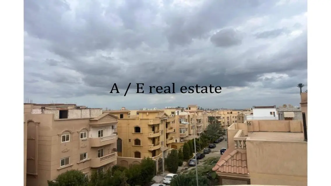 شقة رائعة مع شرفة وتجهيزات مطبخ