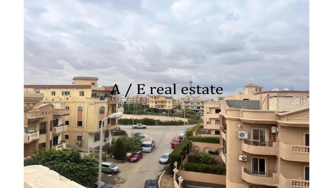 شقة رائعة مع شرفة وتجهيزات مطبخ