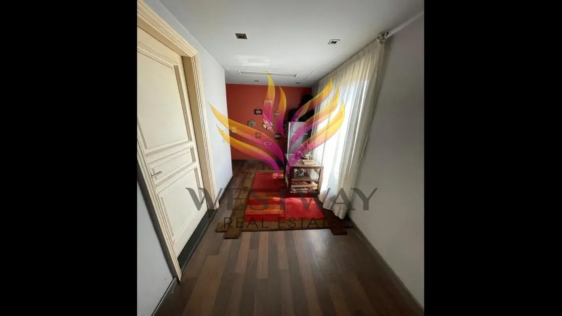 Luxury Apartment for Sale with Landmark View