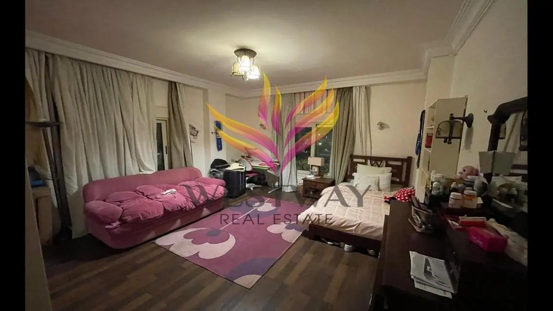 Luxury Apartment for Sale with Landmark View