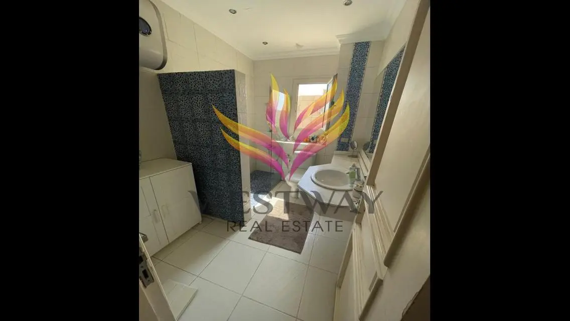 Luxury Apartment for Sale with Landmark View