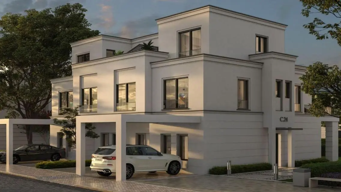Luxury Apartment for Sale Overlooking Lakes