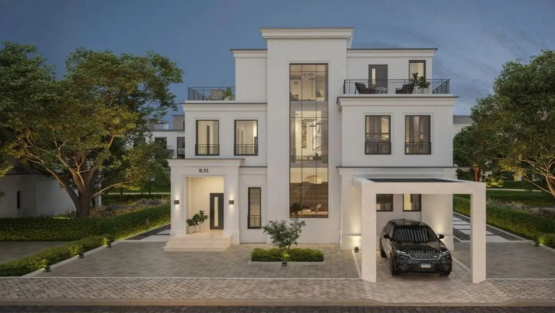 Luxury Apartment for Sale Overlooking Lakes