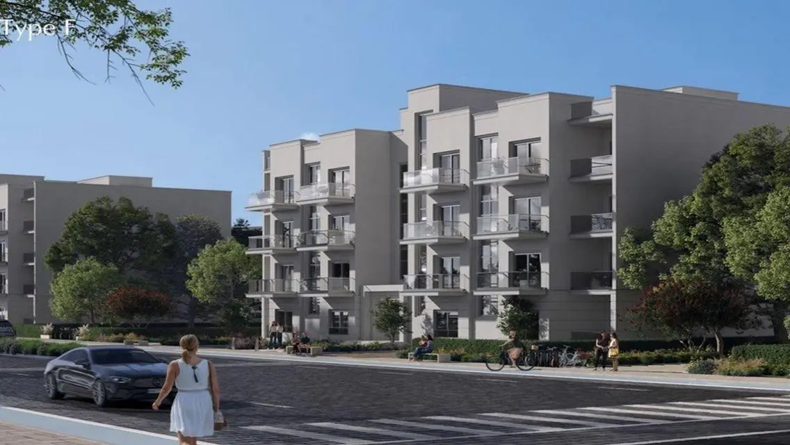 Luxury Apartment for Sale Overlooking Lakes