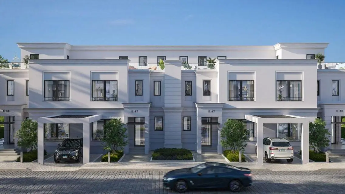 Luxury Apartment for Sale Overlooking Lakes