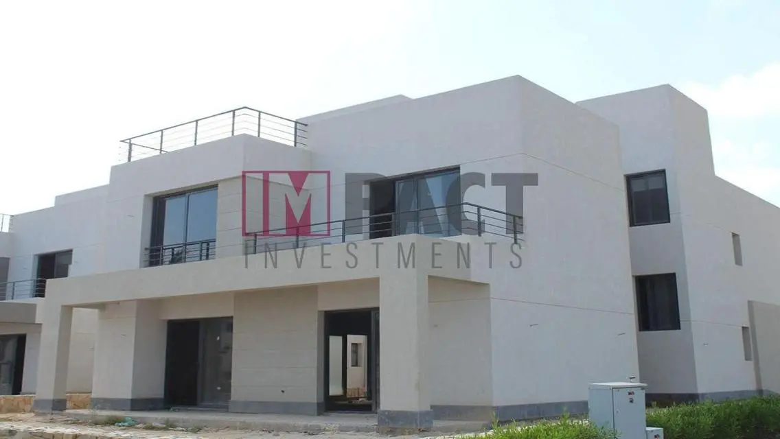 Luxurious Villa for Sale with Private Pool and Garden