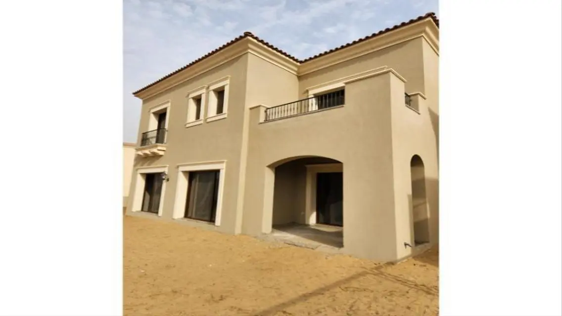 Luxury Villa in City Gate