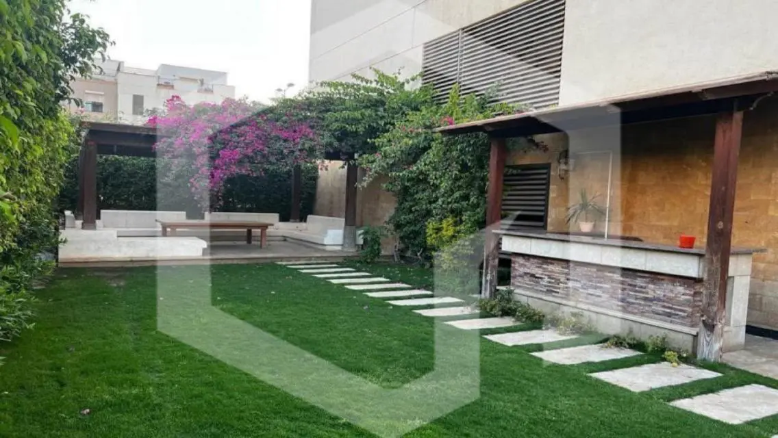 Luxury Villa with Private Garden for Sale