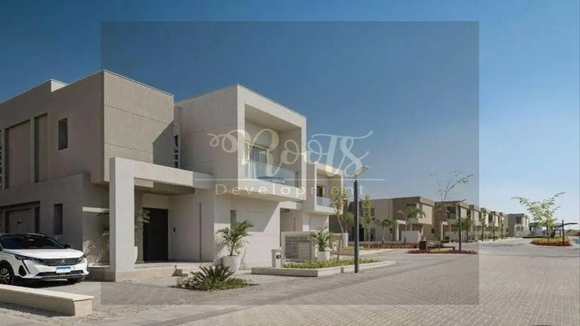 Luxury Apartment with Spacious Balcony