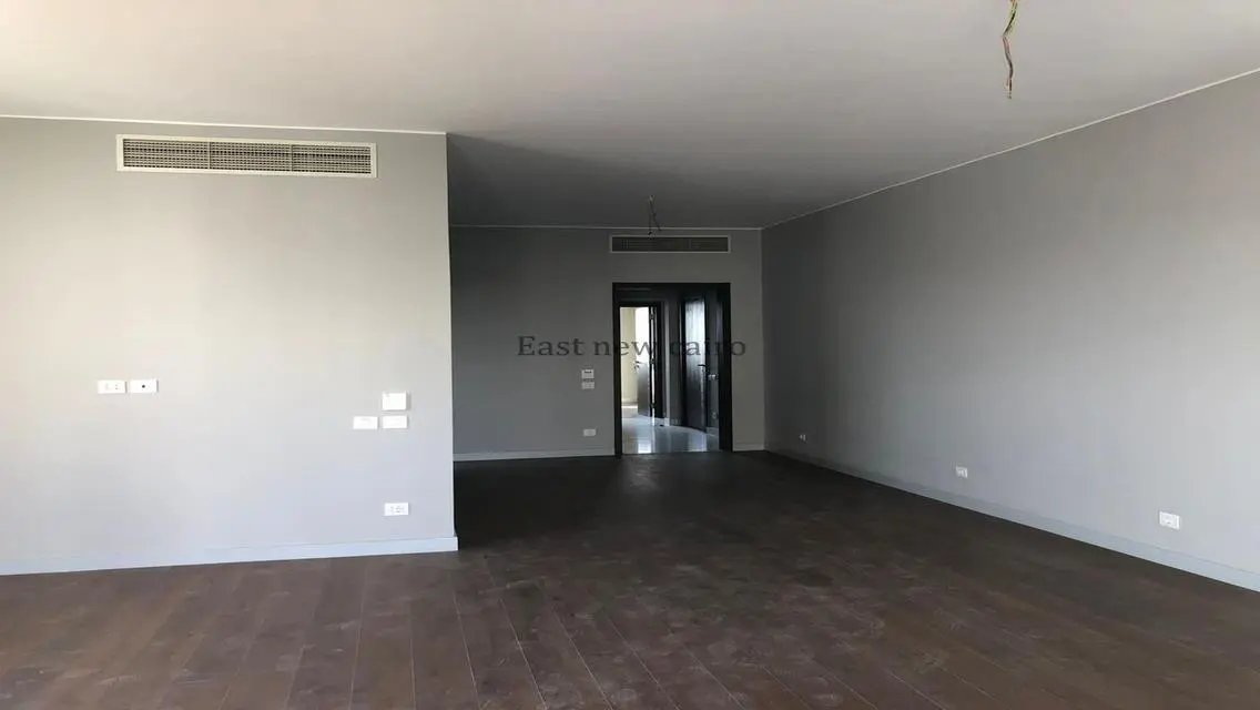 Luxurious Villa for Rent in V-Residence