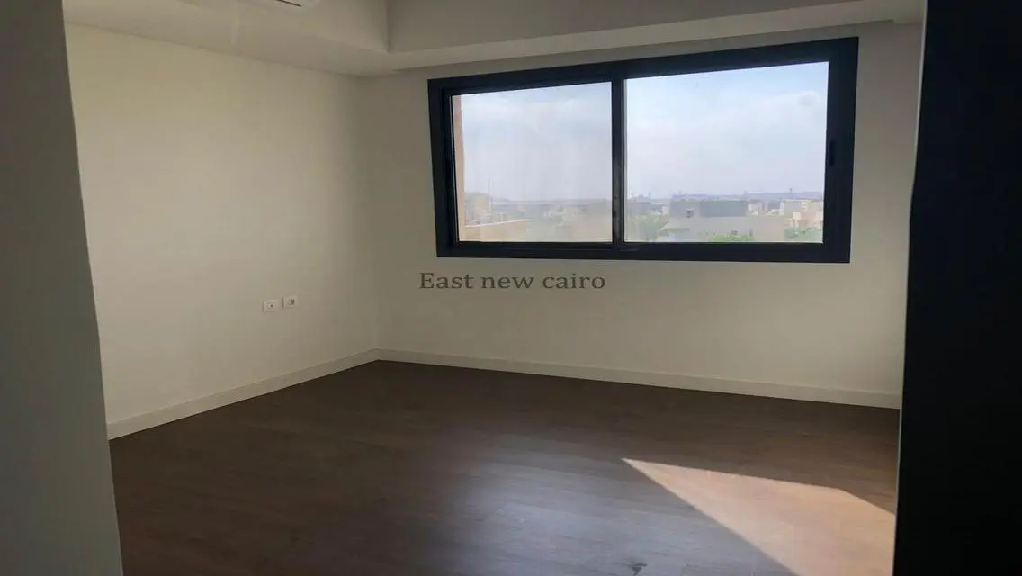 Luxurious Villa for Rent in V-Residence
