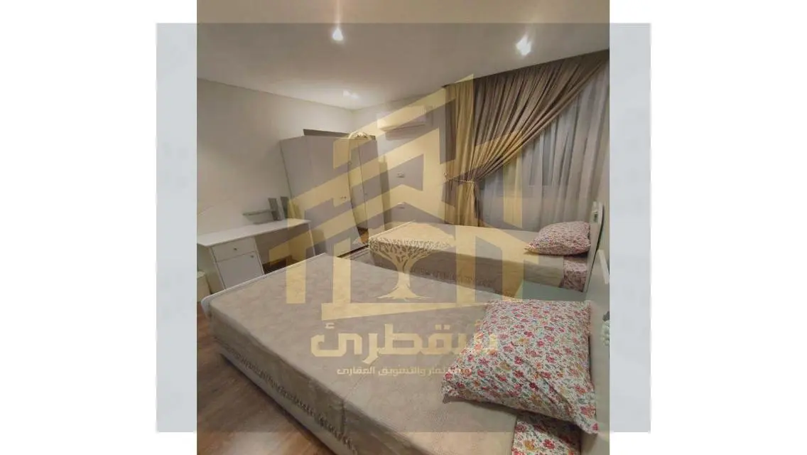 شقة فاخرة للبيع بتكييف مركزي وإطلالة رائعة