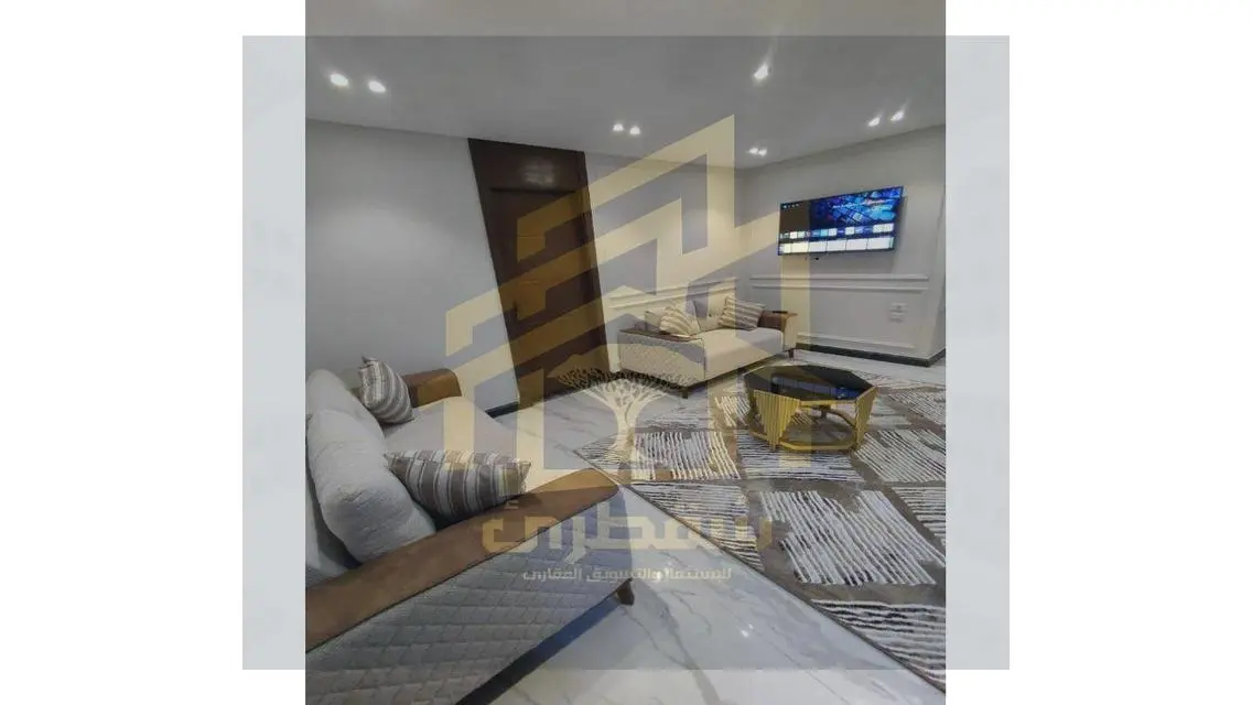 شقة فاخرة للبيع بتكييف مركزي وإطلالة رائعة
