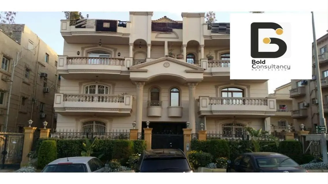 Luxurious Apartment 7-180 with Private Garden
