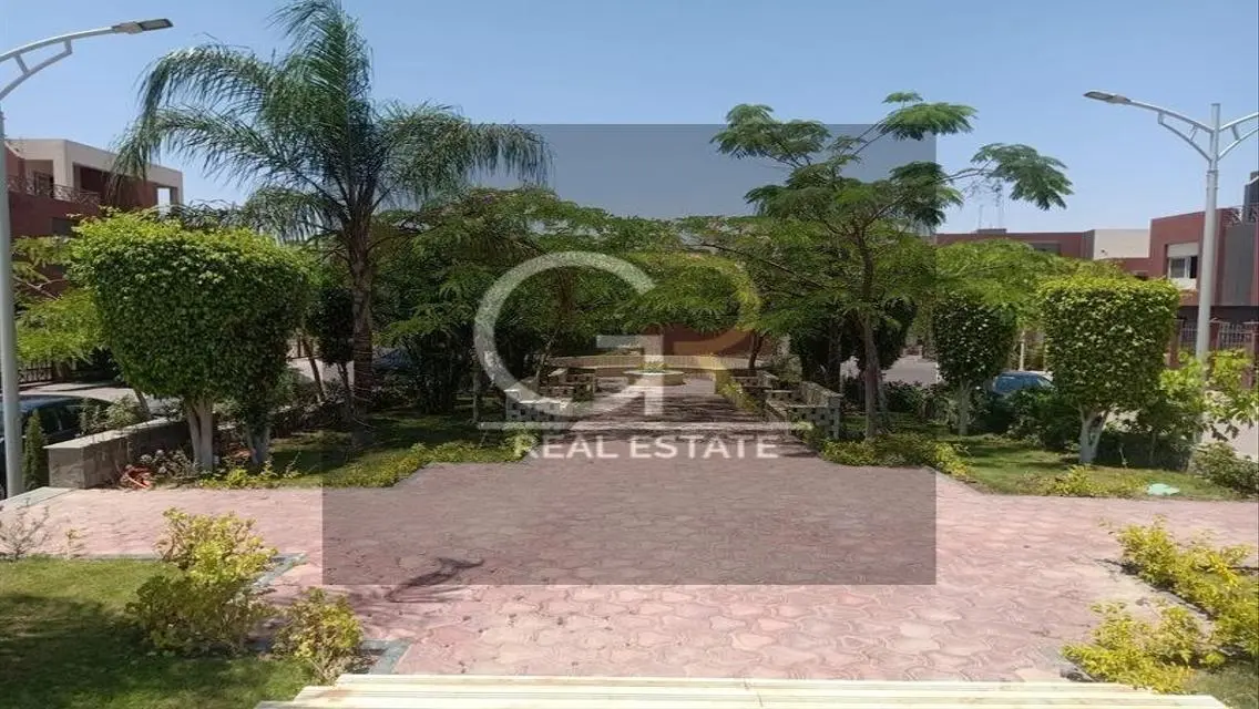 Luxury Apartment at Continental Residence, Beverly Hills