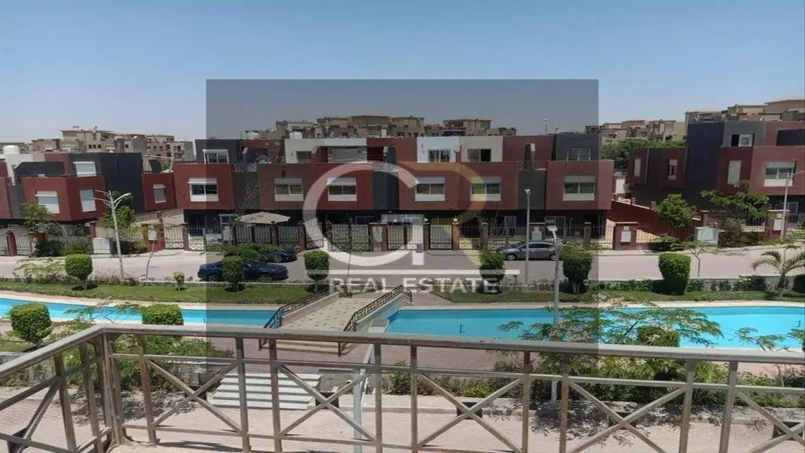 Luxury Apartment at Continental Residence, Beverly Hills