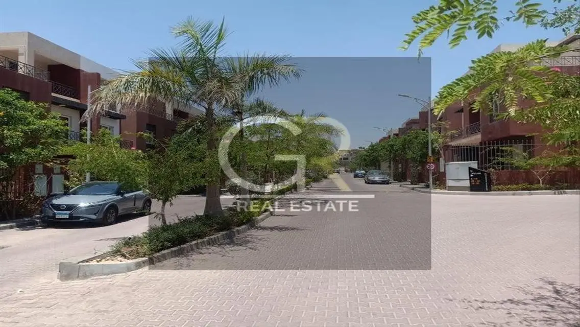 Luxury Apartment at Continental Residence, Beverly Hills